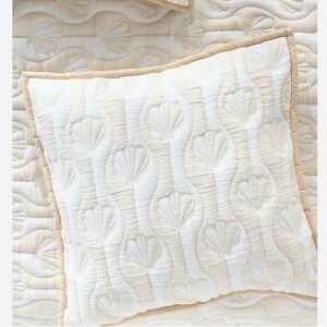 Set of 2 NWOT Anthropologie Nelly Icon Euro Shams